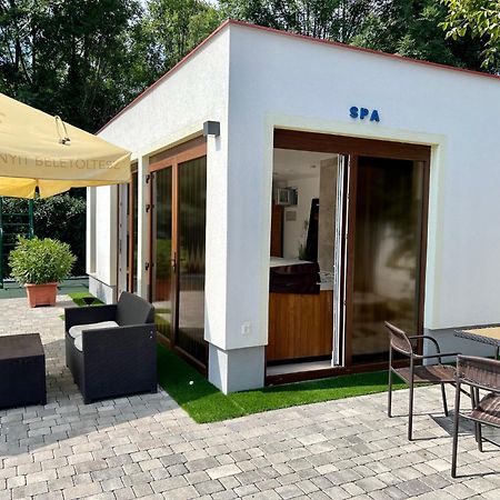 Bajor Panzio Buek-Buekfuerdo, Adults Friendly 12 Plus Extérieur photo