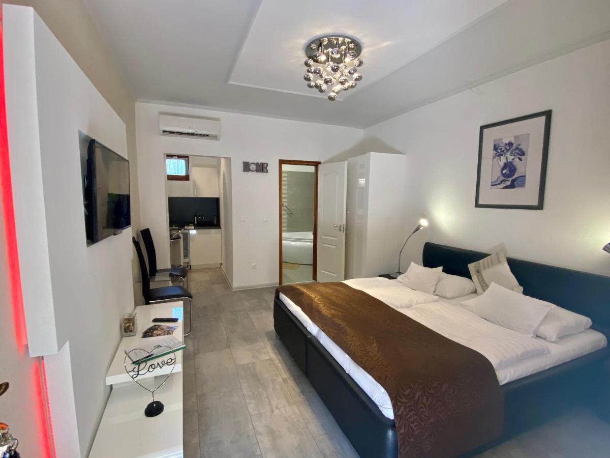 Bajor Panzio Buek-Buekfuerdo, Adults Friendly 12 Plus Extérieur photo