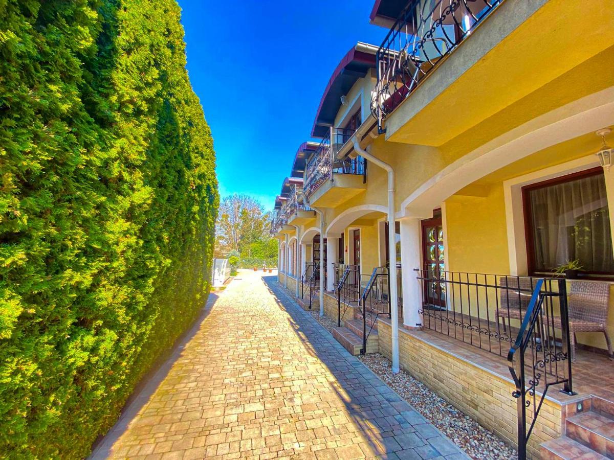 Bajor Panzio Buek-Buekfuerdo, Adults Friendly 12 Plus Extérieur photo