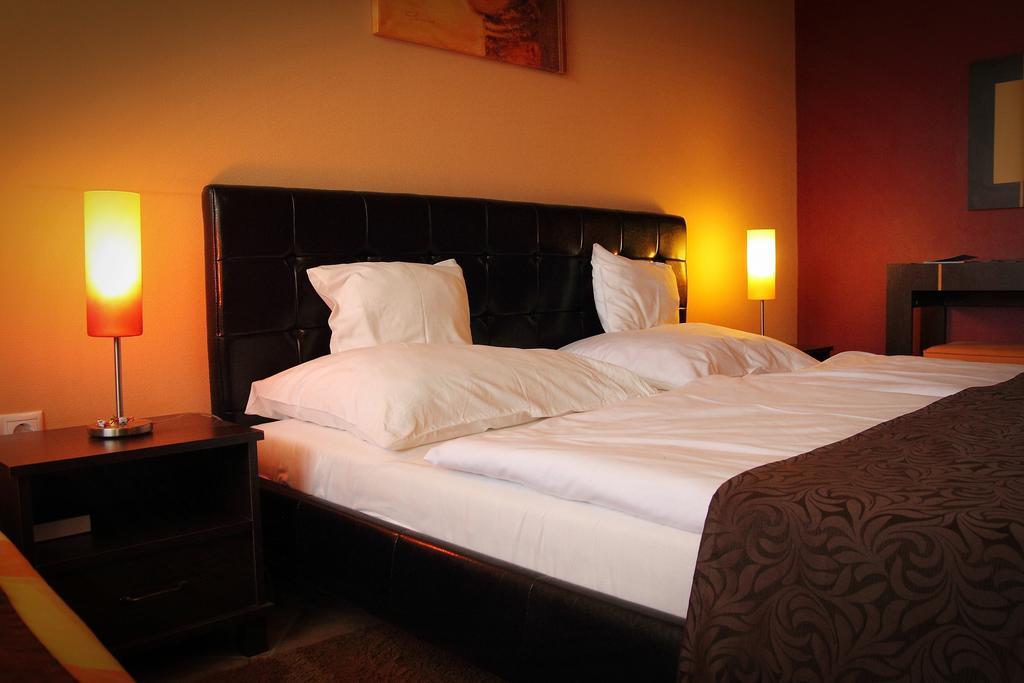 Bajor Panzio Buek-Buekfuerdo, Adults Friendly 12 Plus Chambre photo