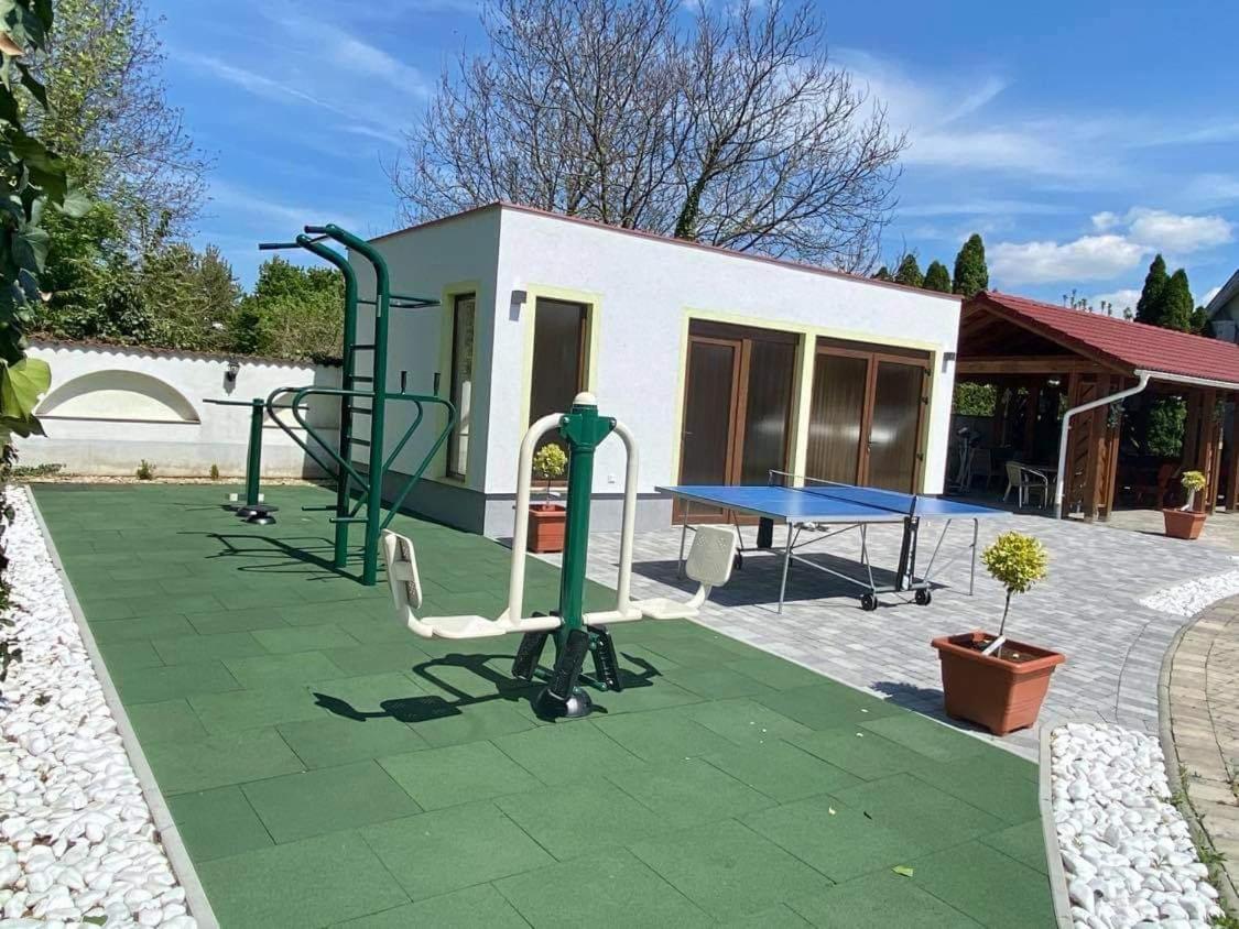 Bajor Panzio Buek-Buekfuerdo, Adults Friendly 12 Plus Extérieur photo