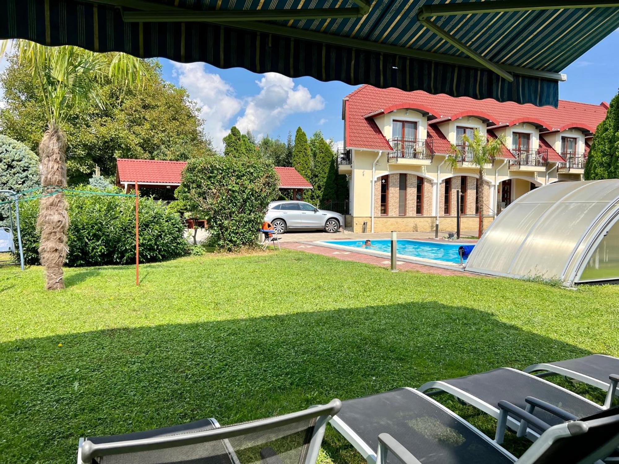 Bajor Panzio Buek-Buekfuerdo, Adults Friendly 12 Plus Extérieur photo