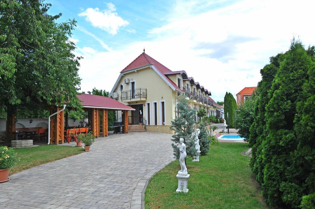 Bajor Panzio Buek-Buekfuerdo, Adults Friendly 12 Plus Extérieur photo