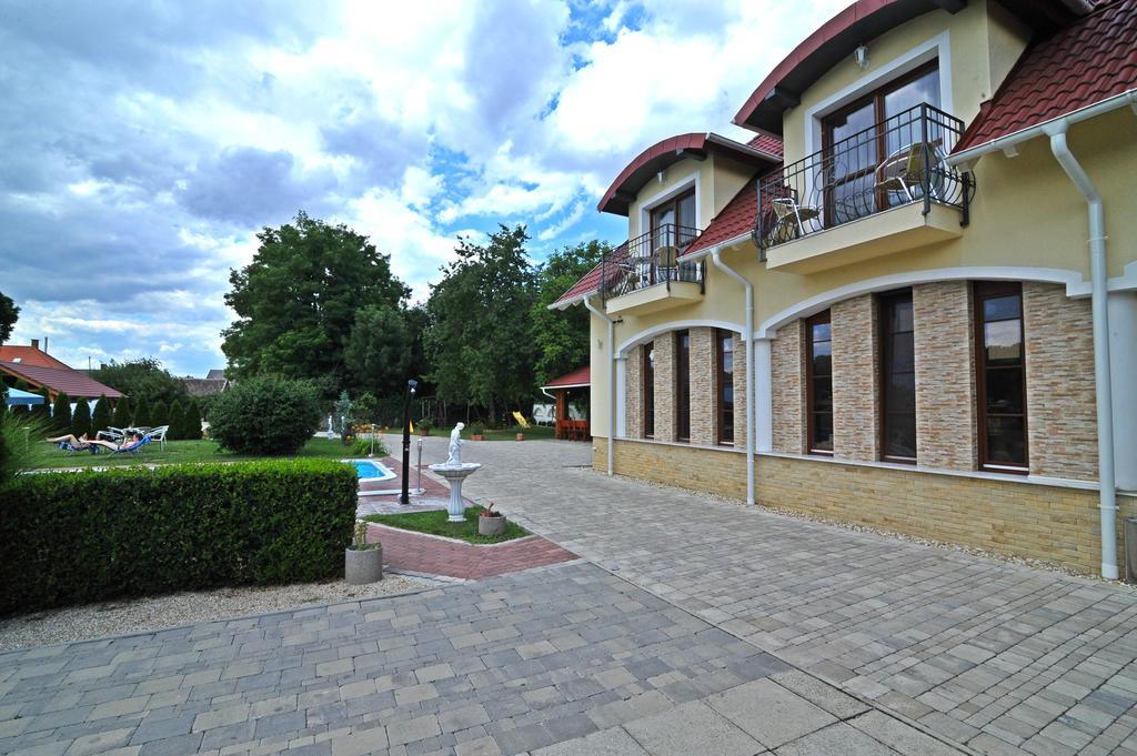 Bajor Panzio Buek-Buekfuerdo, Adults Friendly 12 Plus Extérieur photo