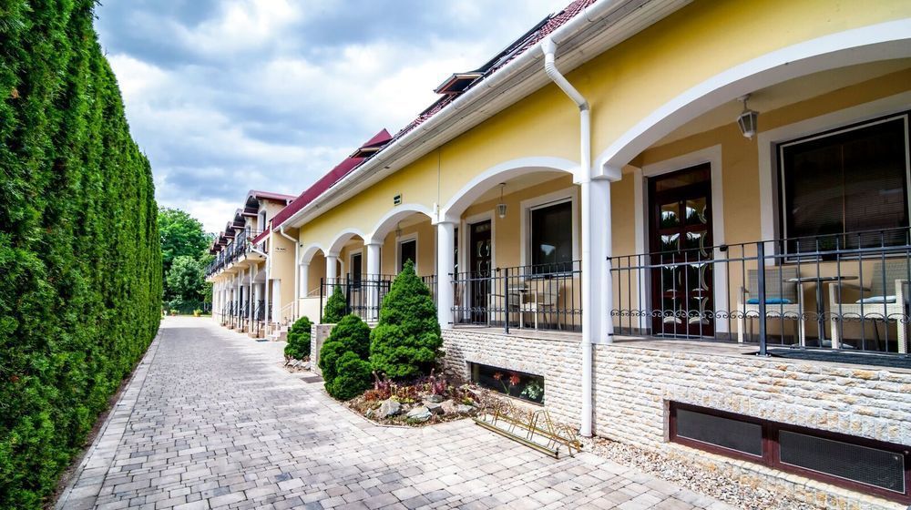 Bajor Panzio Buek-Buekfuerdo, Adults Friendly 12 Plus Extérieur photo