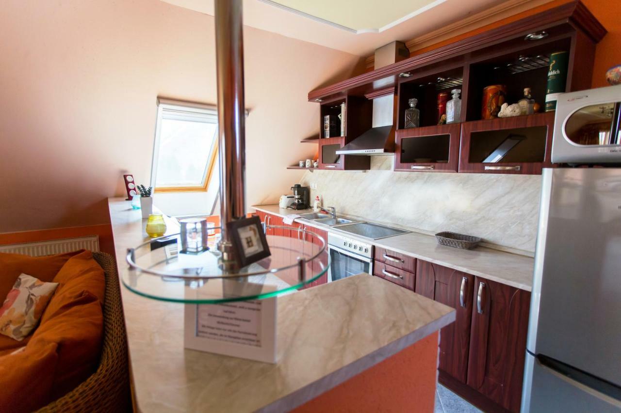 Bajor Panzio Buek-Buekfuerdo, Adults Friendly 12 Plus Extérieur photo