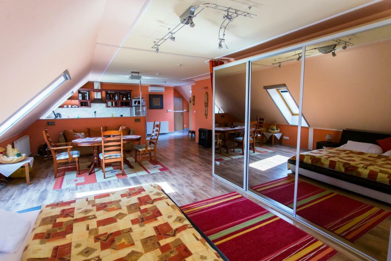 Bajor Panzio Buek-Buekfuerdo, Adults Friendly 12 Plus Extérieur photo