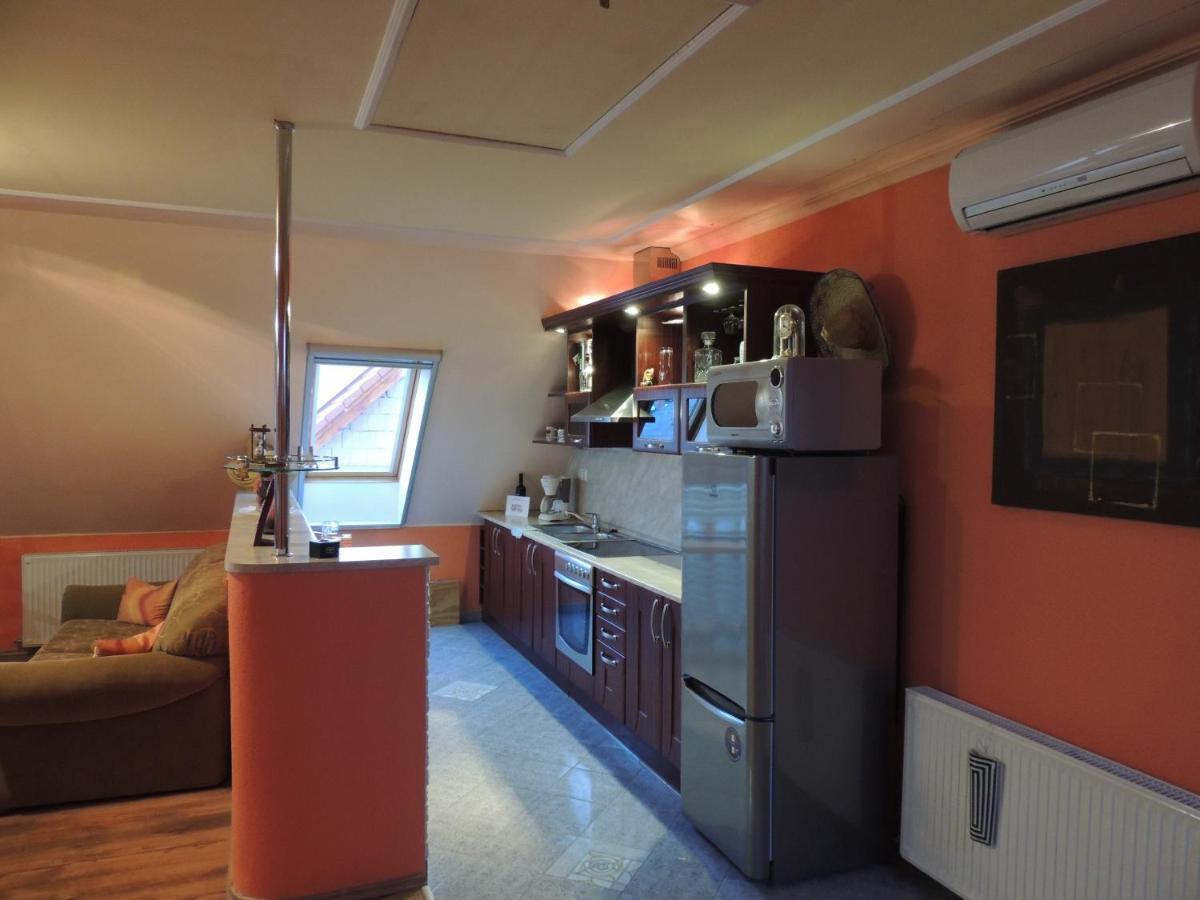 Bajor Panzio Buek-Buekfuerdo, Adults Friendly 12 Plus Extérieur photo