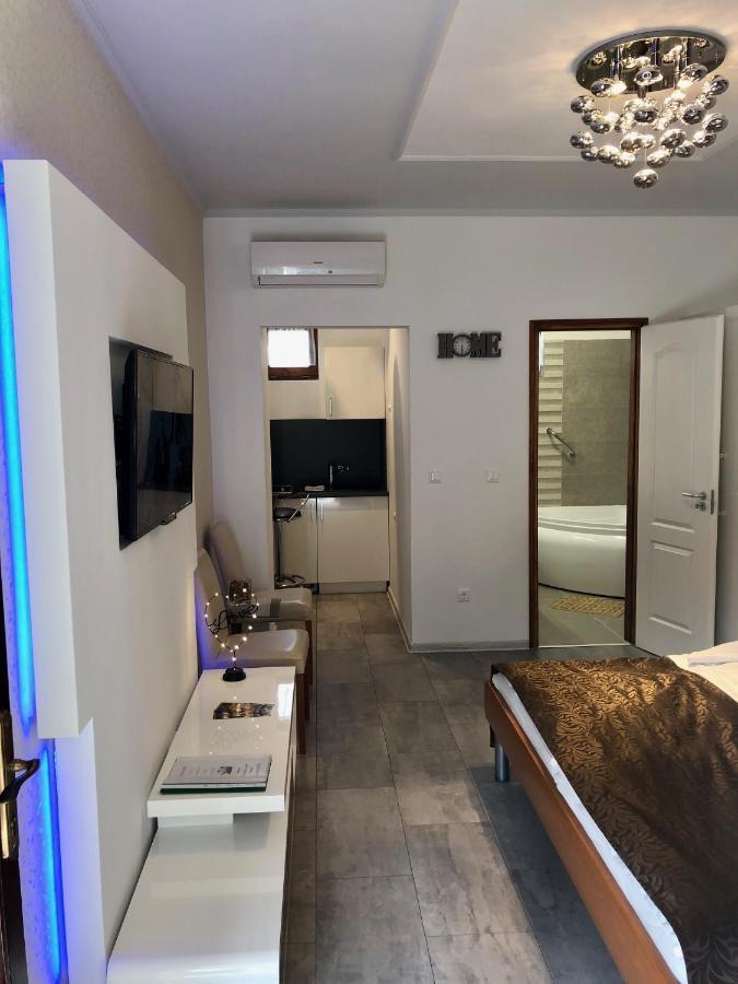 Bajor Panzio Buek-Buekfuerdo, Adults Friendly 12 Plus Extérieur photo